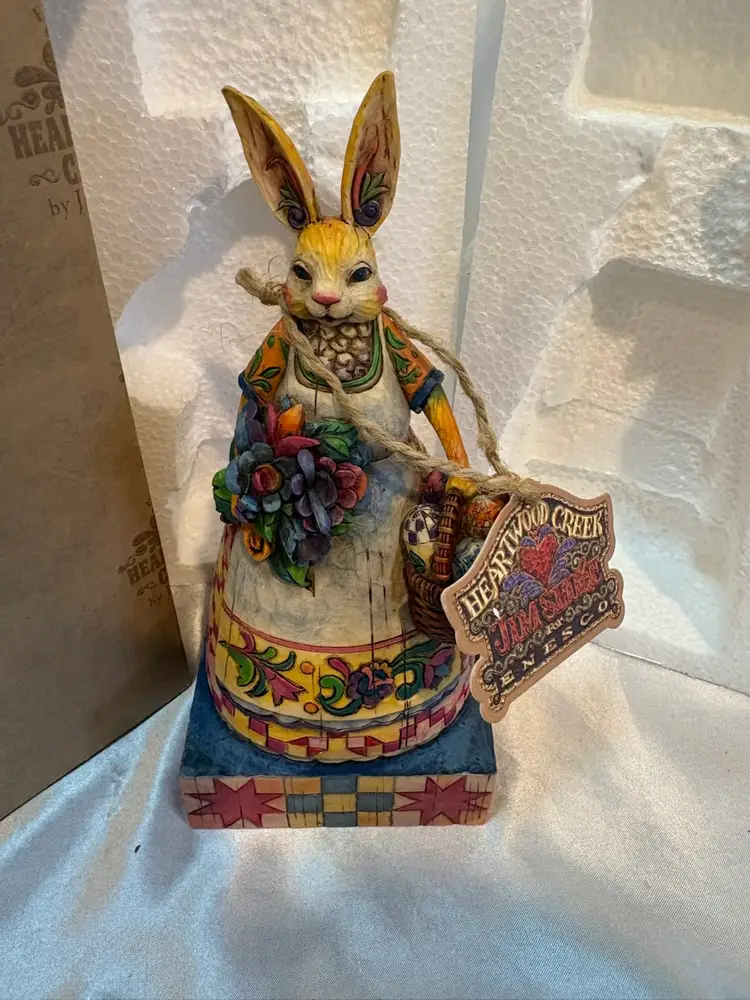2004 Easter Bunnette Jim Shore in Original box Bunny