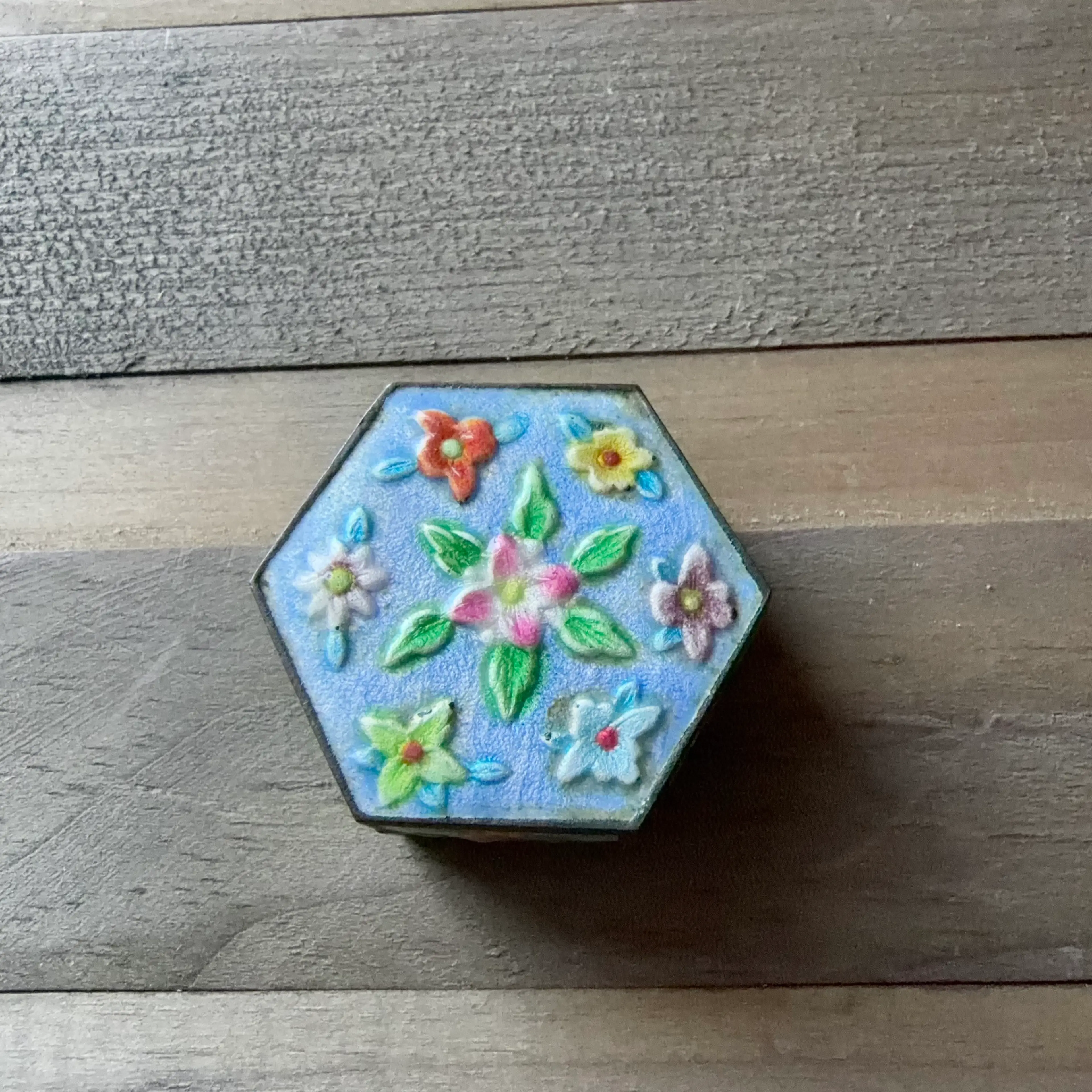 Image 1 of 6