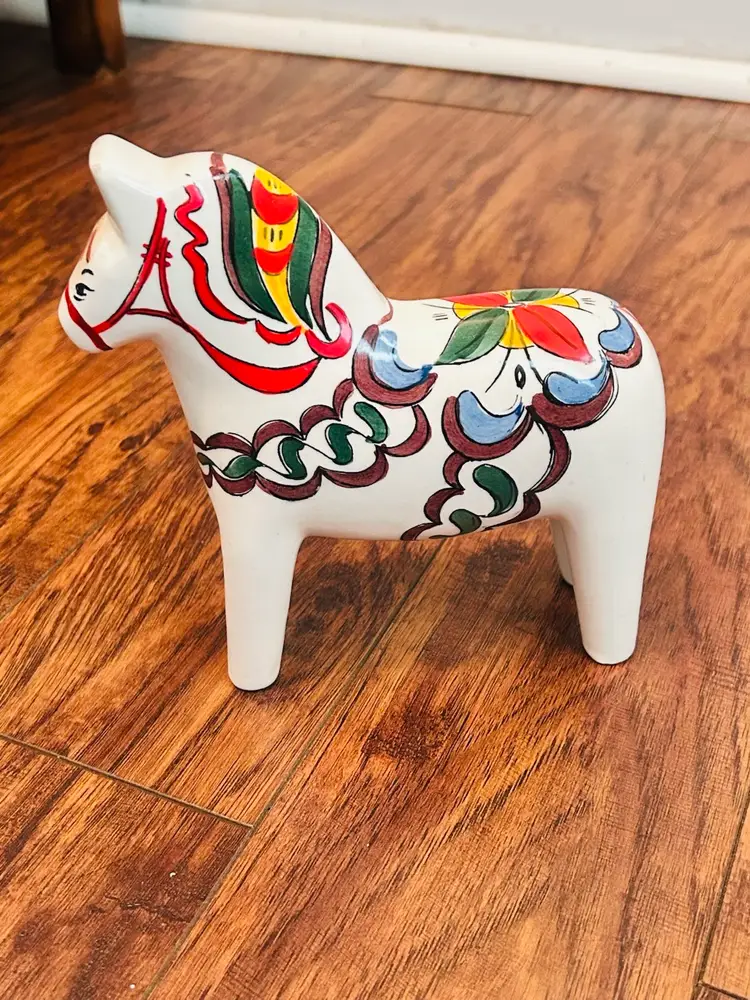 Scandia Dala Horse Figurine Ceramic Hand Painted  Brazil 7” X 7” X 2.1" Colorful