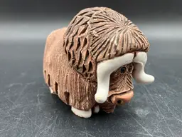 BIN - Artisania Rinconada Musk Ox Uruguay