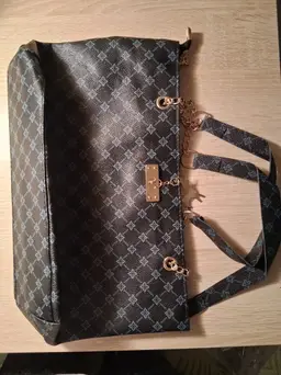 Elegant Patterned Handbag