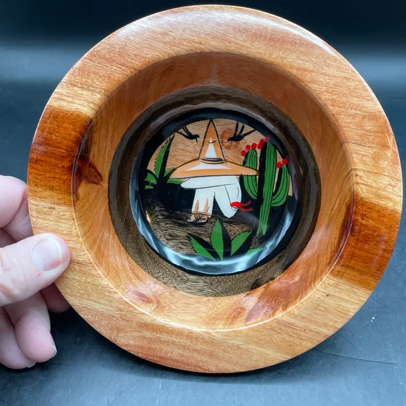 VTG Roberto Rios Mexican Folk Art Wooden Bowl Unsigned