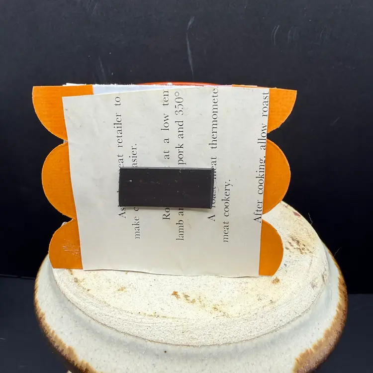 #07 - Handmade Halloween Magnet