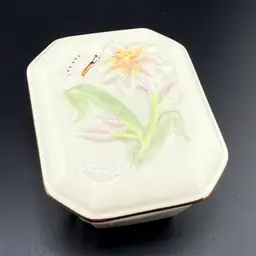 Lenox Lily And Butterfly Trinket Box 3 1/4 , 1 1/2"