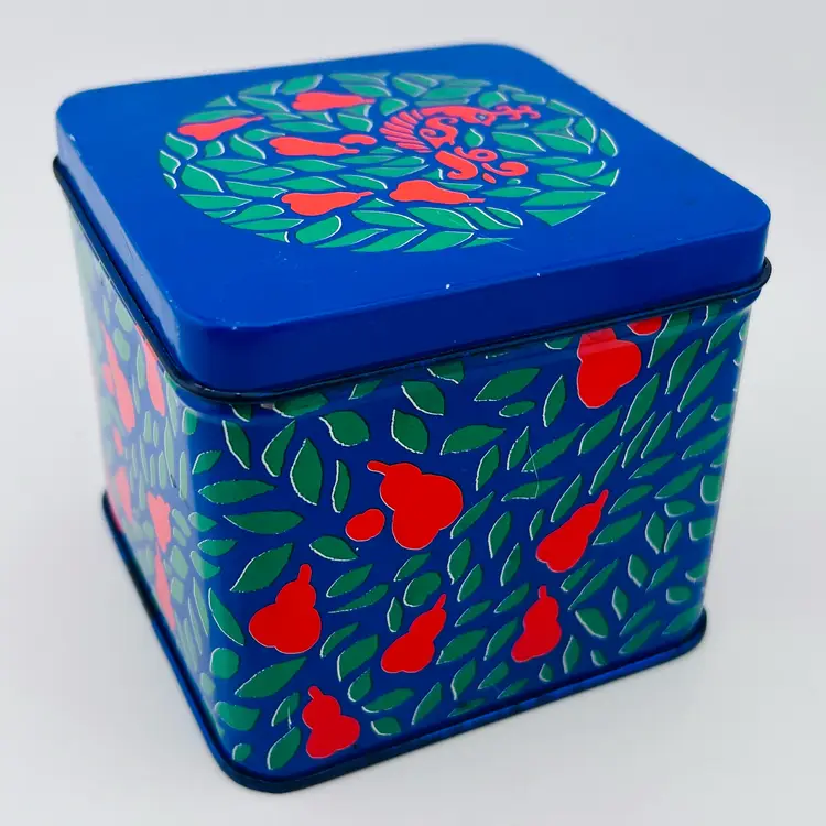 Awesome Vintage Partridge In A Pear Tree Tin Filled With Embossed Paper Coasters 3.25”