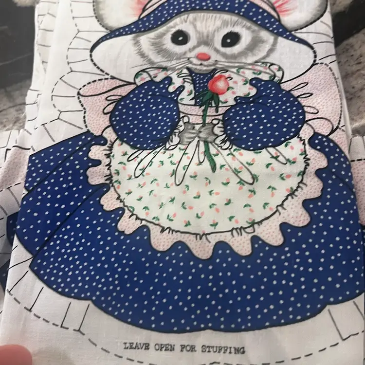 017 SPRING MILLS MOUSE PATTERN Cut & Sew Material FABRIC Vtg Pillow Anthropomorphic