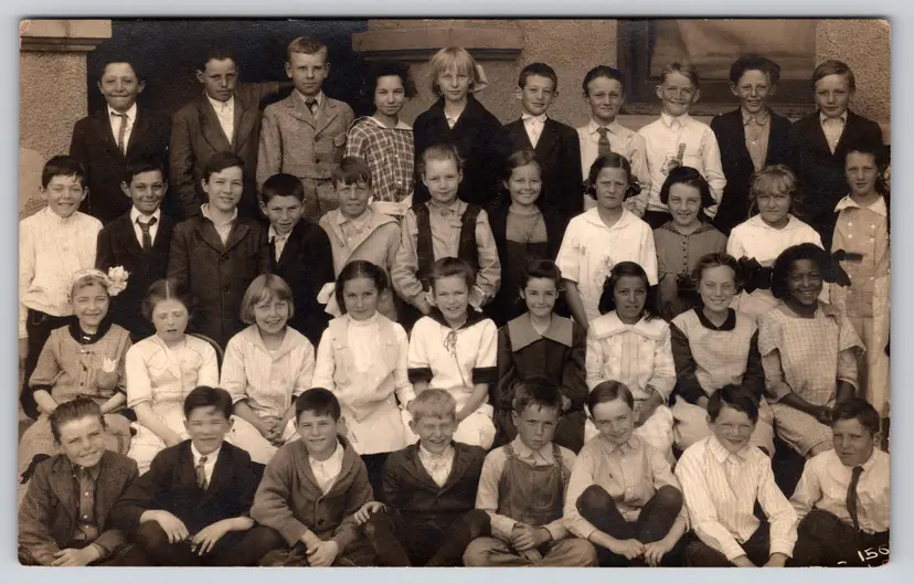 Postcard RPPC Group Coed Integrated Elementary School Class Real Photo - 9039