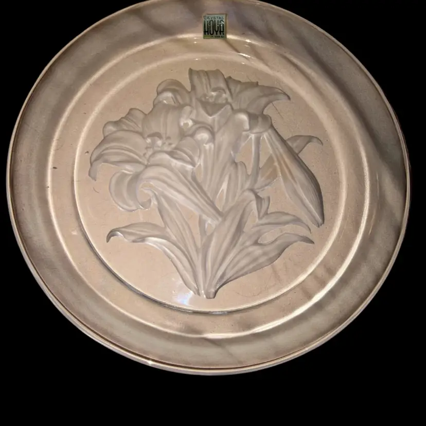 Crystal Relief Lilies Lilly Art glass Decorative Plate Hoya Japan