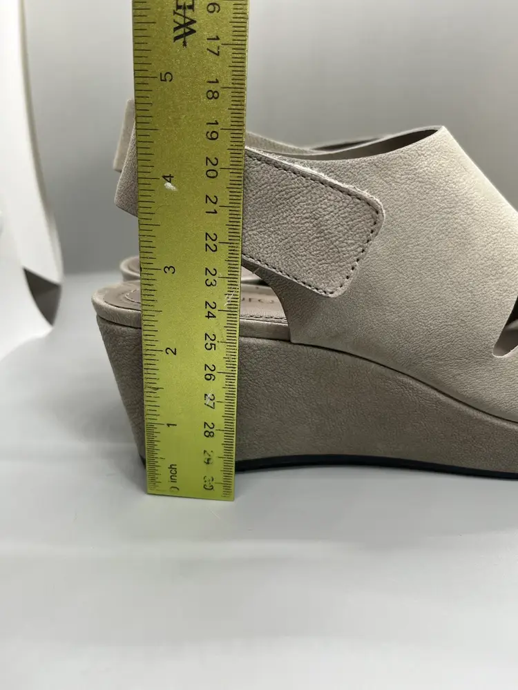 Nurture Taupe Sling back Short Wedge Size 7.5 M