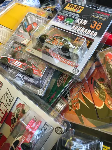 Commonwealth Picker NASCAR DIECAST SUDDEN DEATH 💀 