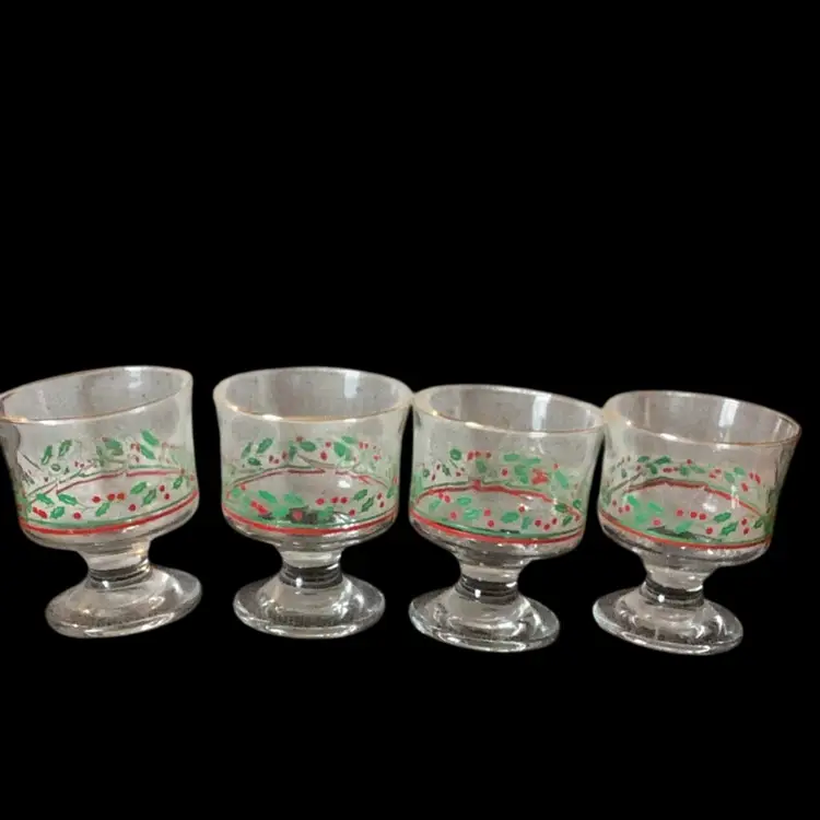 4 Libbey Glassware Arby’s Holly Berry Dessert Glass No Chips Or Cracks
