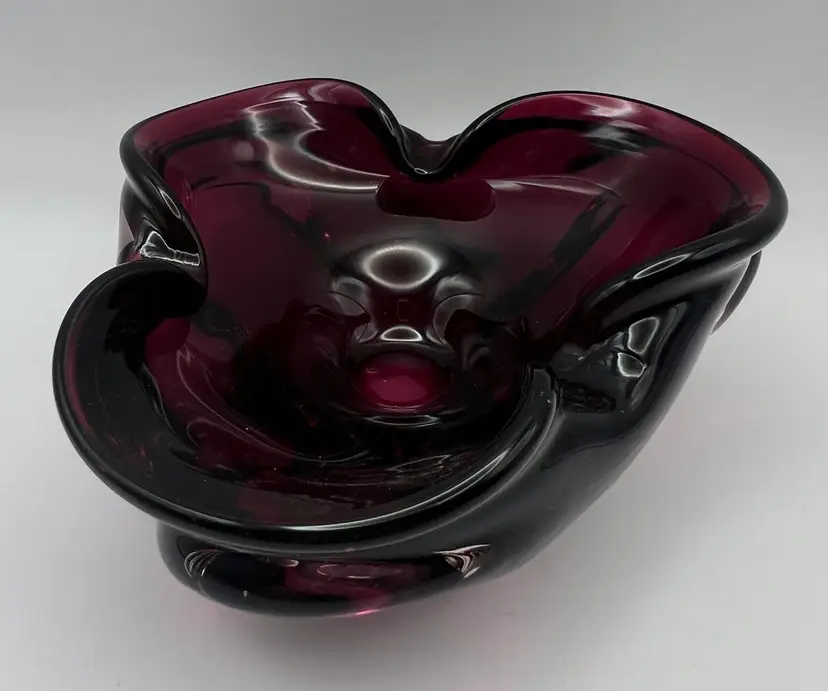 Amazing Amethyst Tri Fold Art Glass Dish Polished Bottom 