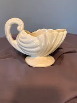 Vintage Royal Haeger matte, ivory, white, ceramic swirl cornucopia, footed planter