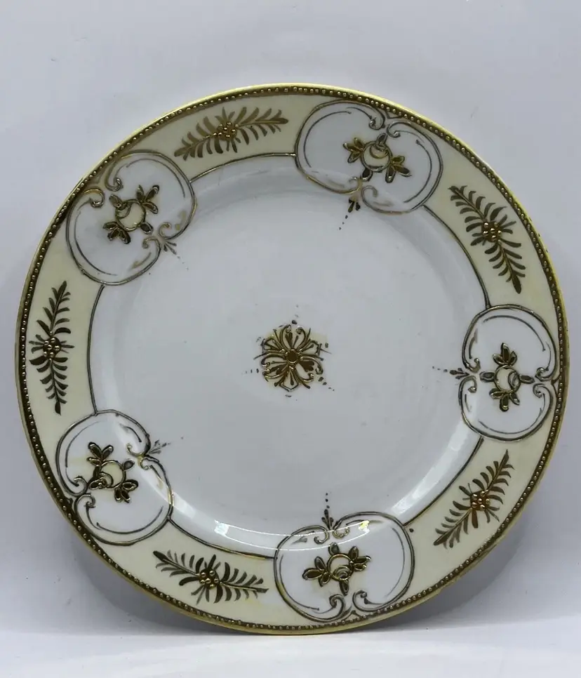 Antique Hand Painted Nippon Morimura Wreath Mark Salad Plate Gold Trim 7.5”