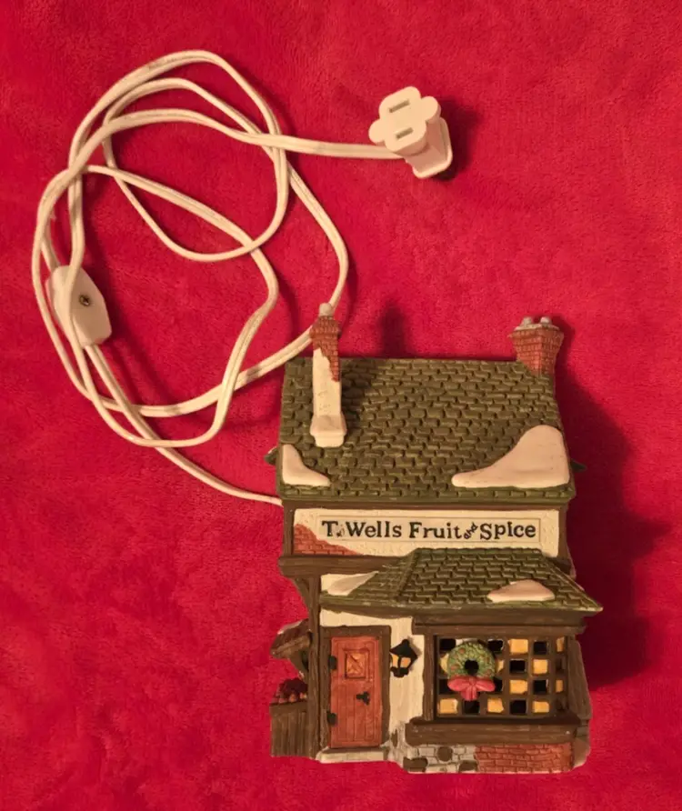 Dept 56 Dickens Village T. Wells Fruit And Spice Shop 1988 Works No Box
