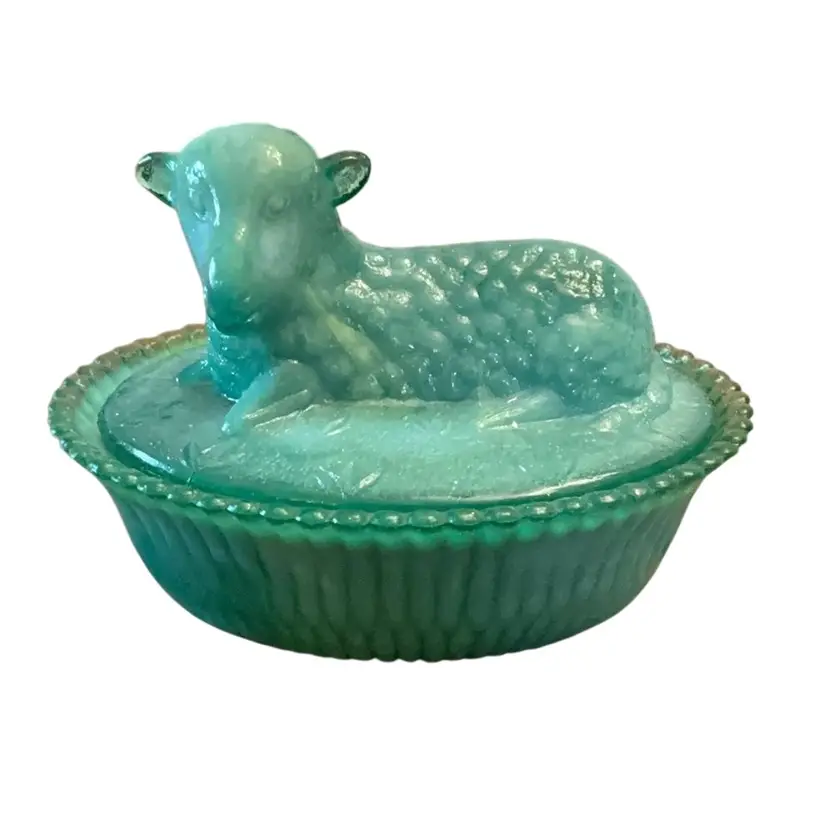 Degenhart Green Marble Slag Art Glass Lamb On A Nest 4” X 5 1/2”-GLOWS!
