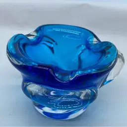 #0202 Small Art Glass Chalet Canada Vibrant Blue Ashtray