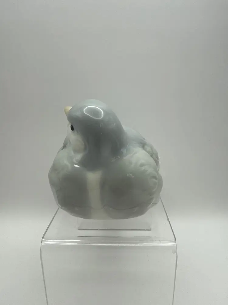 Vintage OMC Otagiri Blue Gray Bird Sparrow Bird Figurine Japan 3 in Tall