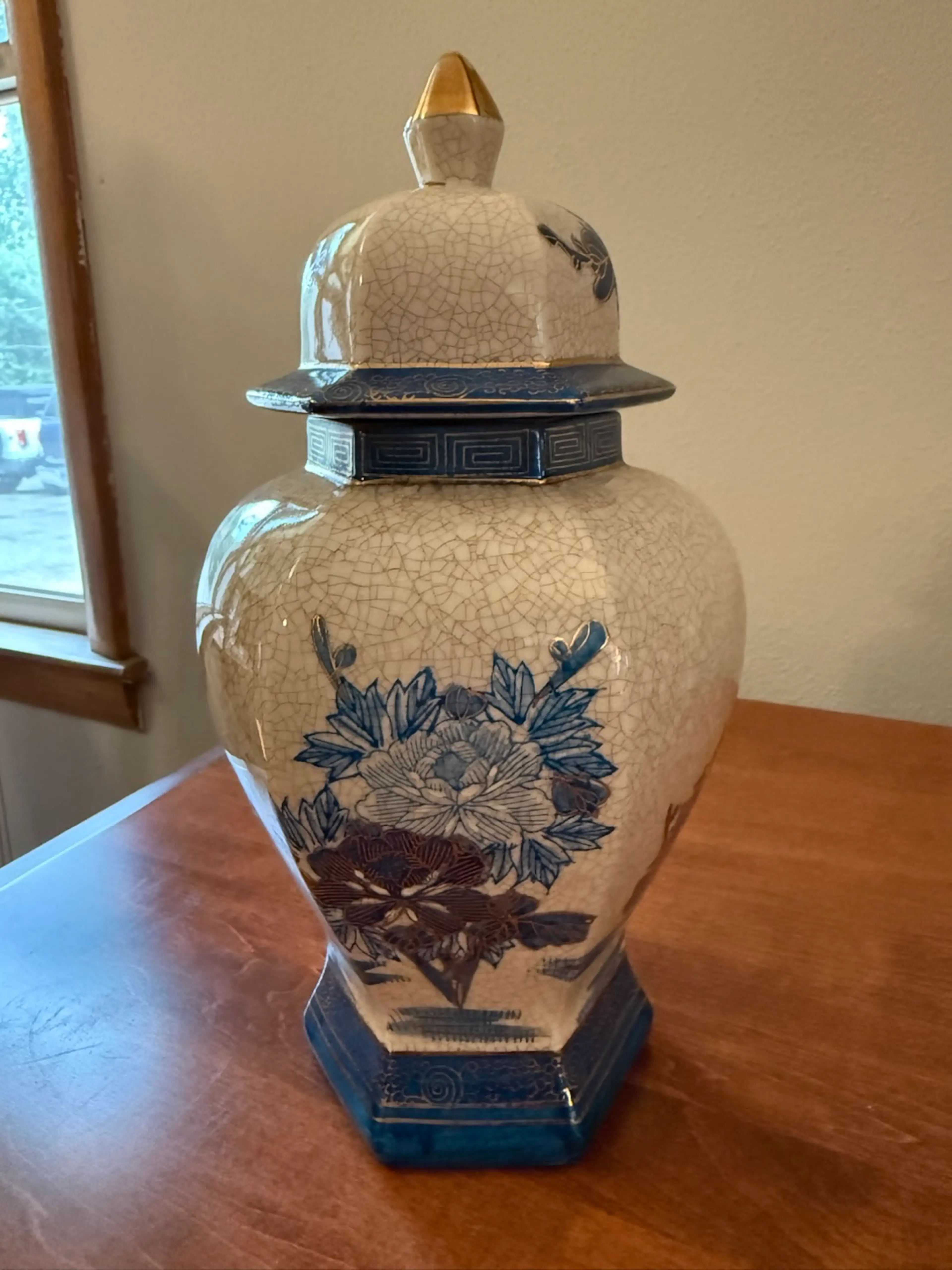 Image 2 of 6