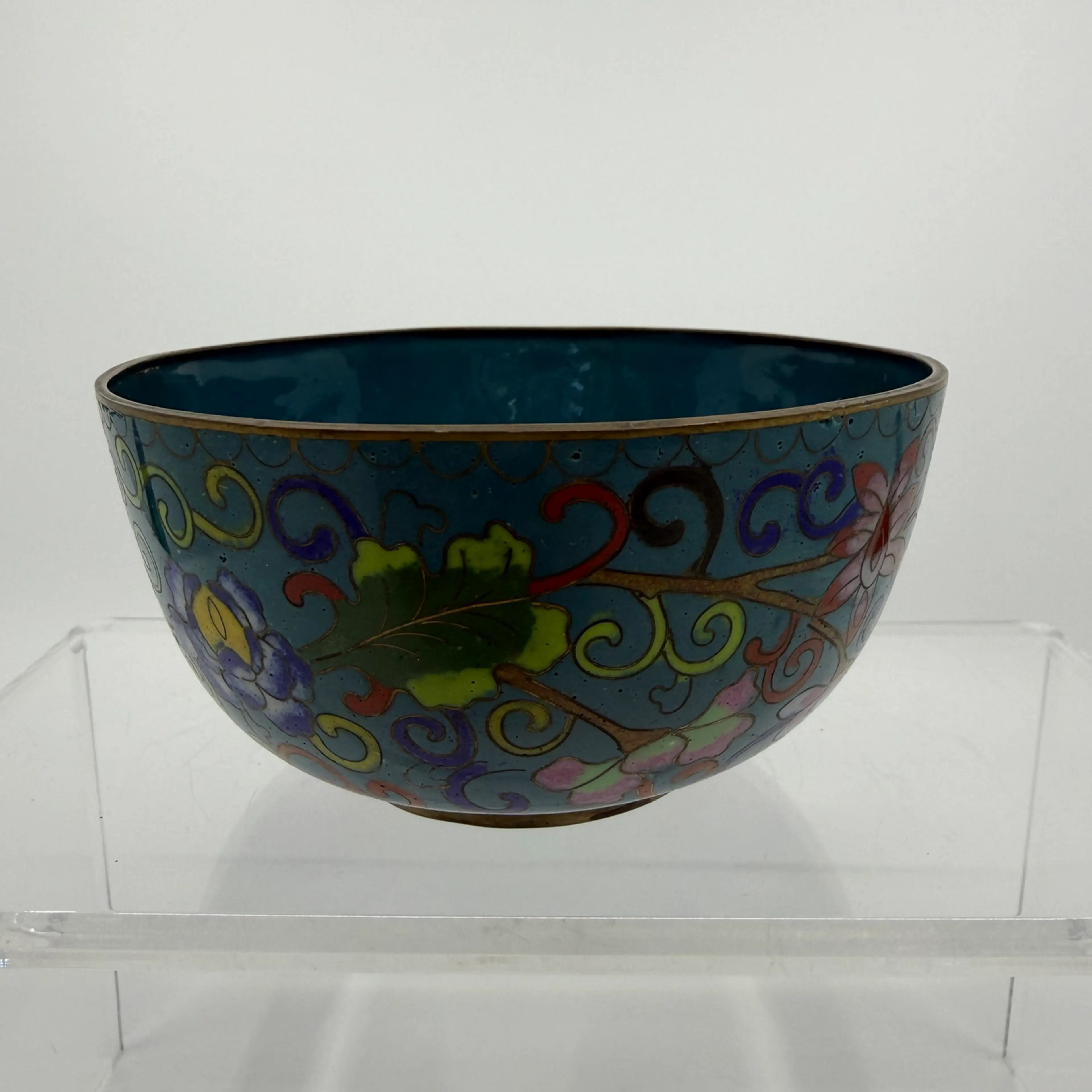 Image 2 of 8