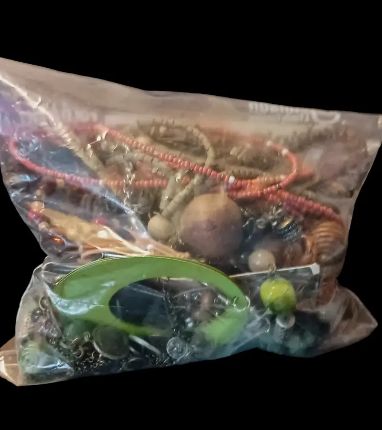 "Tribal Connections" Themed All Wearable Mystery Jewelry Collection 1 lb Vtg/Mod