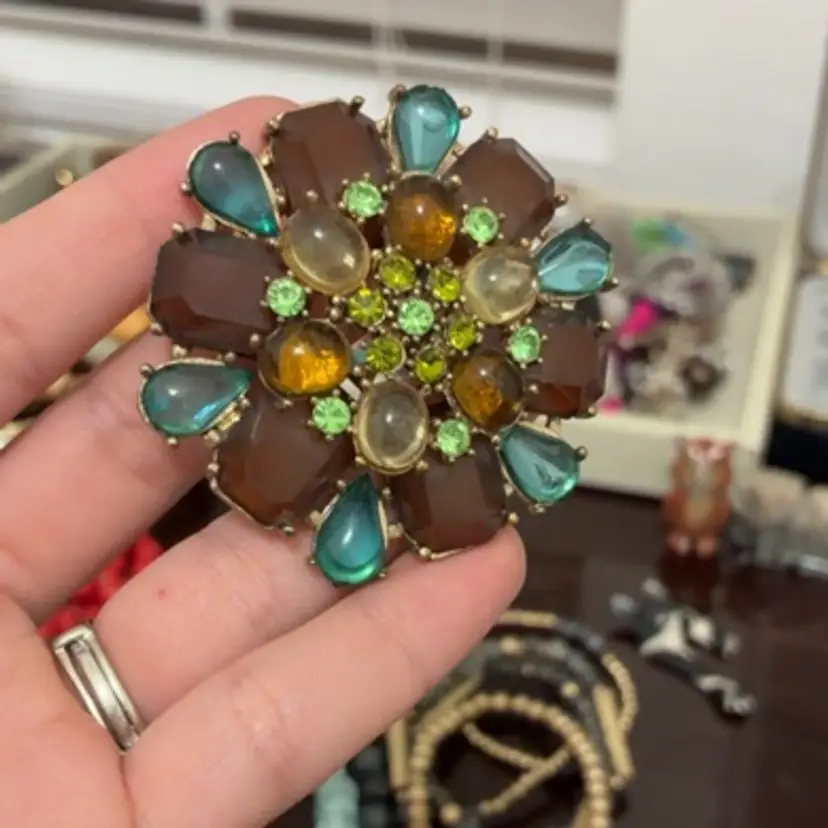 Mint Chocolate Design Rhinestone Brooch