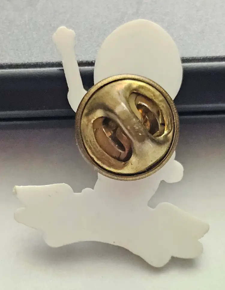 Vintage Minot ND Magic City State of North Dakota Souvenir Lapel Pin