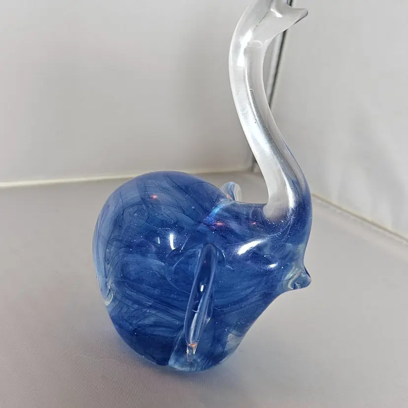 Dynasty Gallery Blue Glow in the Dark Elephant Glass Paperweight Figurine