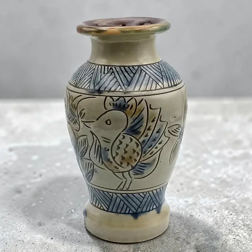 Japanese Okinawa Style Pottery Vase Sgraffito Incised Bird & Fish 7"H