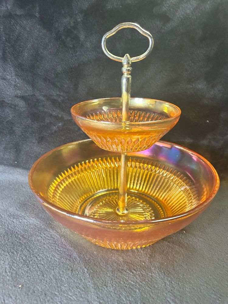 GORGEOUS JEANNETTE ANNIVERSARY MARIGOLD IRIDESCENT 2 TIER FRUIT OR CHIP/DIP SET