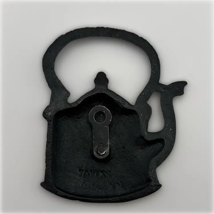 Vintage Sexton Cast Iron Teapot Kettle Wall Hanging Decor Signed Taiwan 4.25”