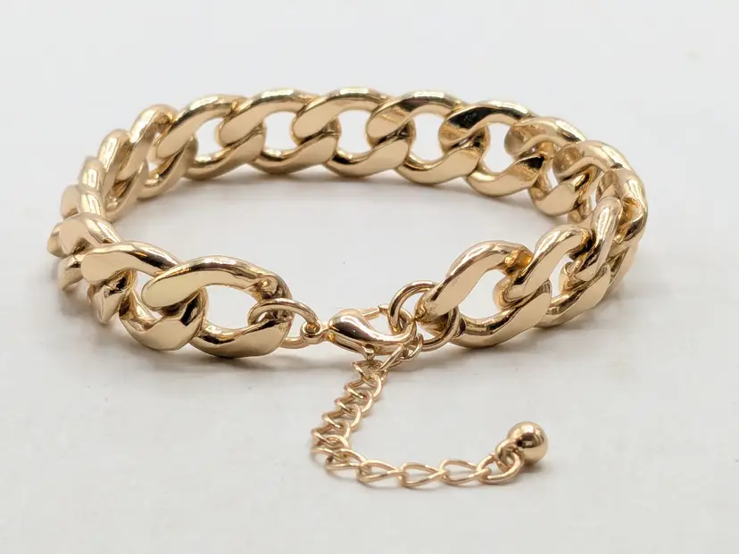 Chunky Gold Tone Curb Chain Bracelet