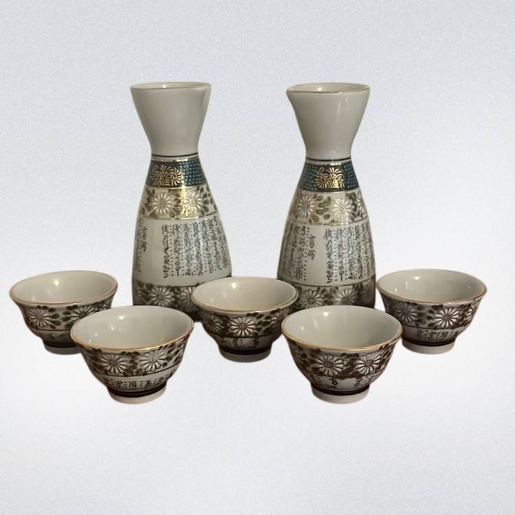 Japanese 7pc Sake Set