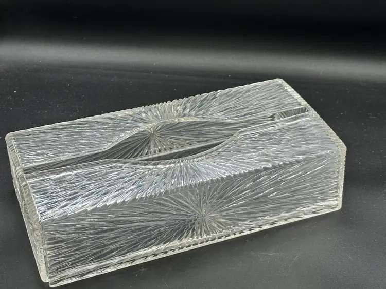 Vnt MCM Vanity Tissue Box Celebrity Inc New York Starburst Embossed Wall/Counter