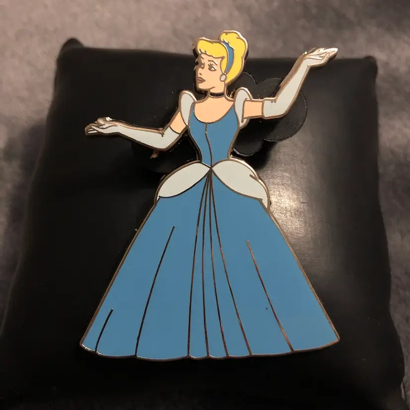 Disney Cinderella Where Dreams Come True Collectors Pin