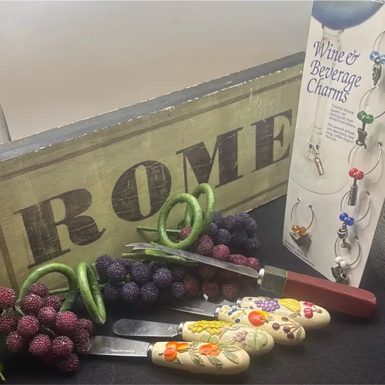 Wine & Grapes Entertaining Set… 4 Beaded Grapes Napkin Rings, Wine /beverage Glass Charms, 4 Spreaders and Grape Theme Cheese Knife and A Rome Wall Plaque.