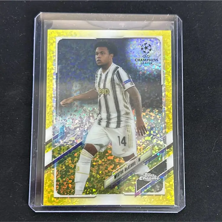 2020-21 Topps Chrome UCL Weston McKennie Yellow Mini-Diamond /299