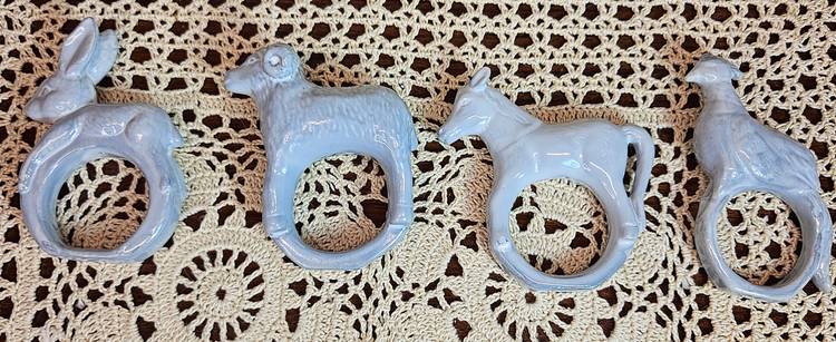 Anthropologie 4 Set Flocks & Herds Napkin Rings Ceramic Rabbit Ram Bird Horse