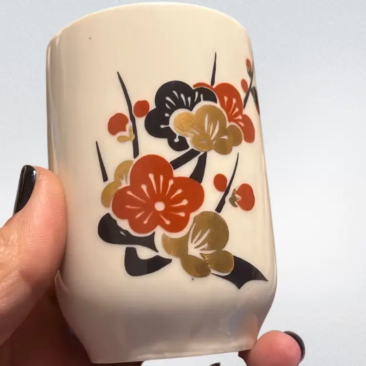 Kutani Japanese - Hand Painted Flowers w/Gold -porcelain Saki Cups  Set of 3