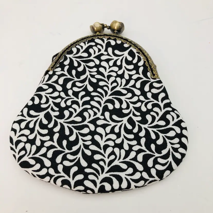 Handmade Black and White 100% Cotton Fabric Coin Purse With Ball Clasp 5 X 4.5 Inch