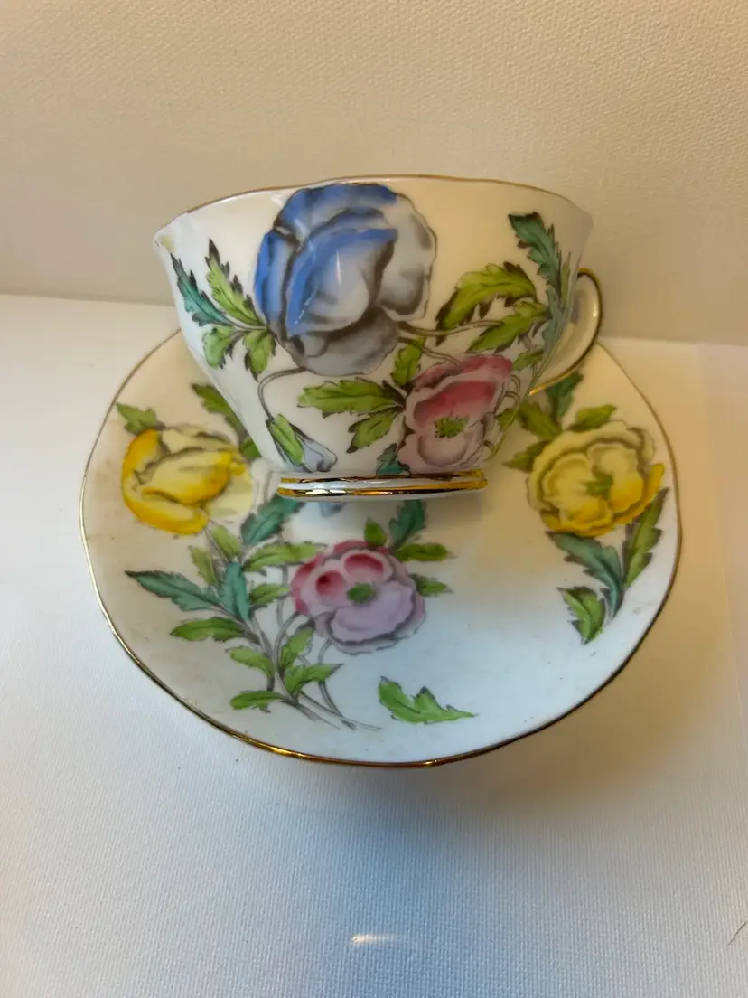 Vintage Salisbury Crown Pansies Teacup & Saucer Bone China Made in England