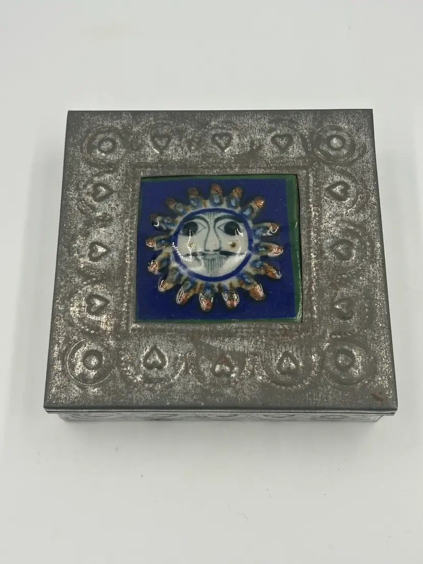 Metal Tin Hinged Trinket Box, Blue And White Tile, Sun Face Handmade