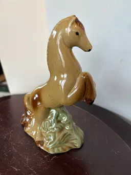 Rearing Horse Statue/figurine