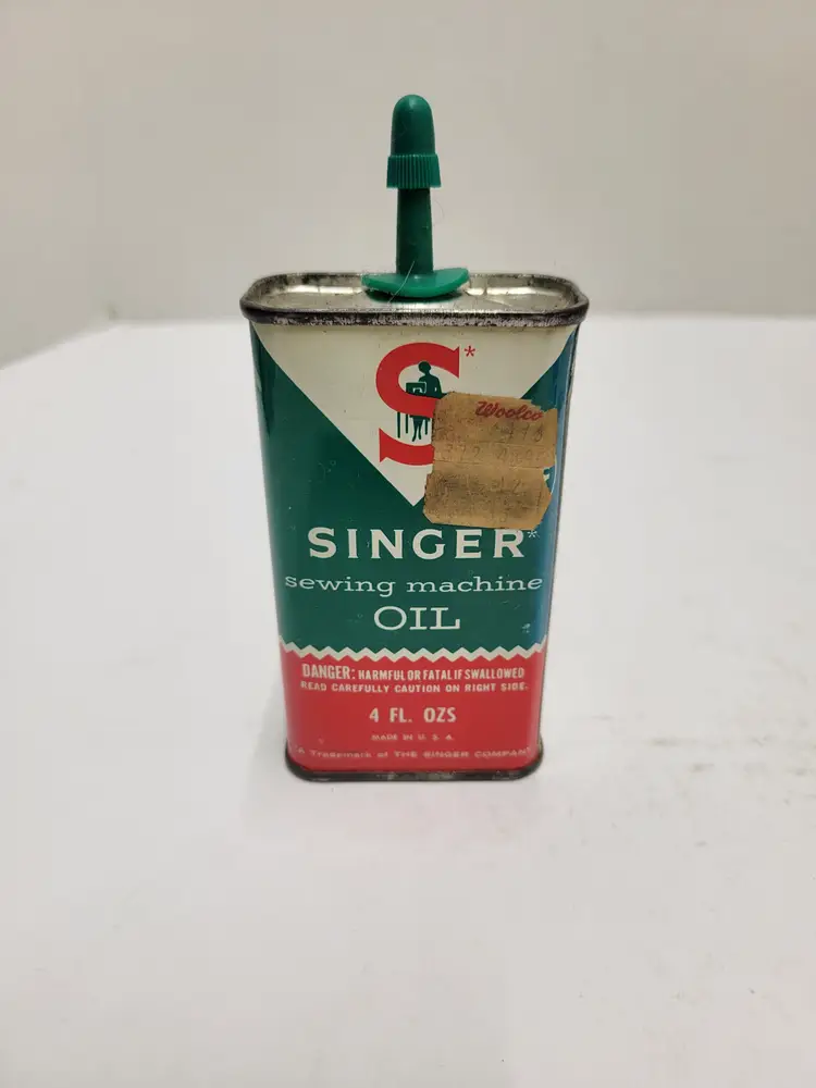 Vintage Singer Sewing Machine Handy Home oiler oil tin can full 39 Cents