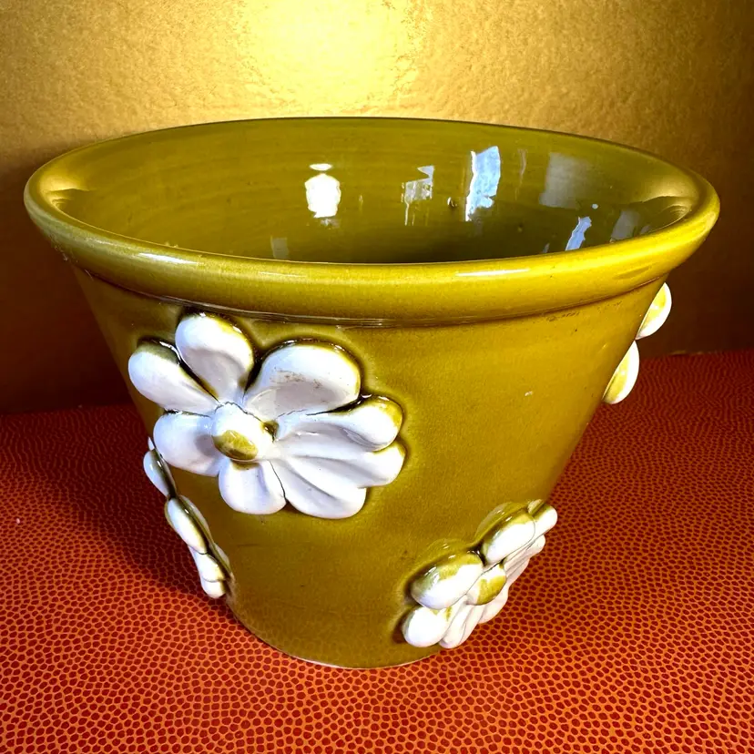 Vintage Ceramic Pot made In Italy With White Daisies Mcm 5” Unique HTF Very 60s