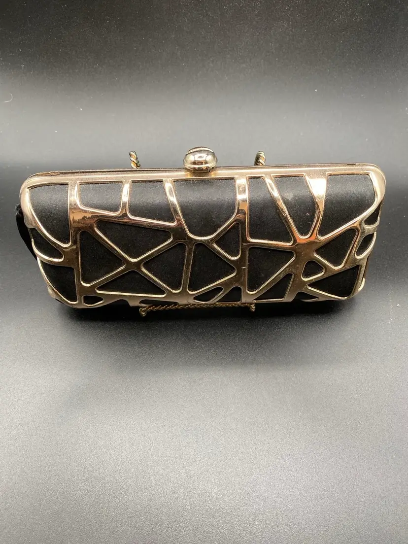 Sephora Black And Gold Clutch With Chain, Includes 5makeup brushes