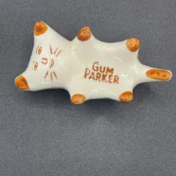 Vintage Kitschy Cat Gum Parker