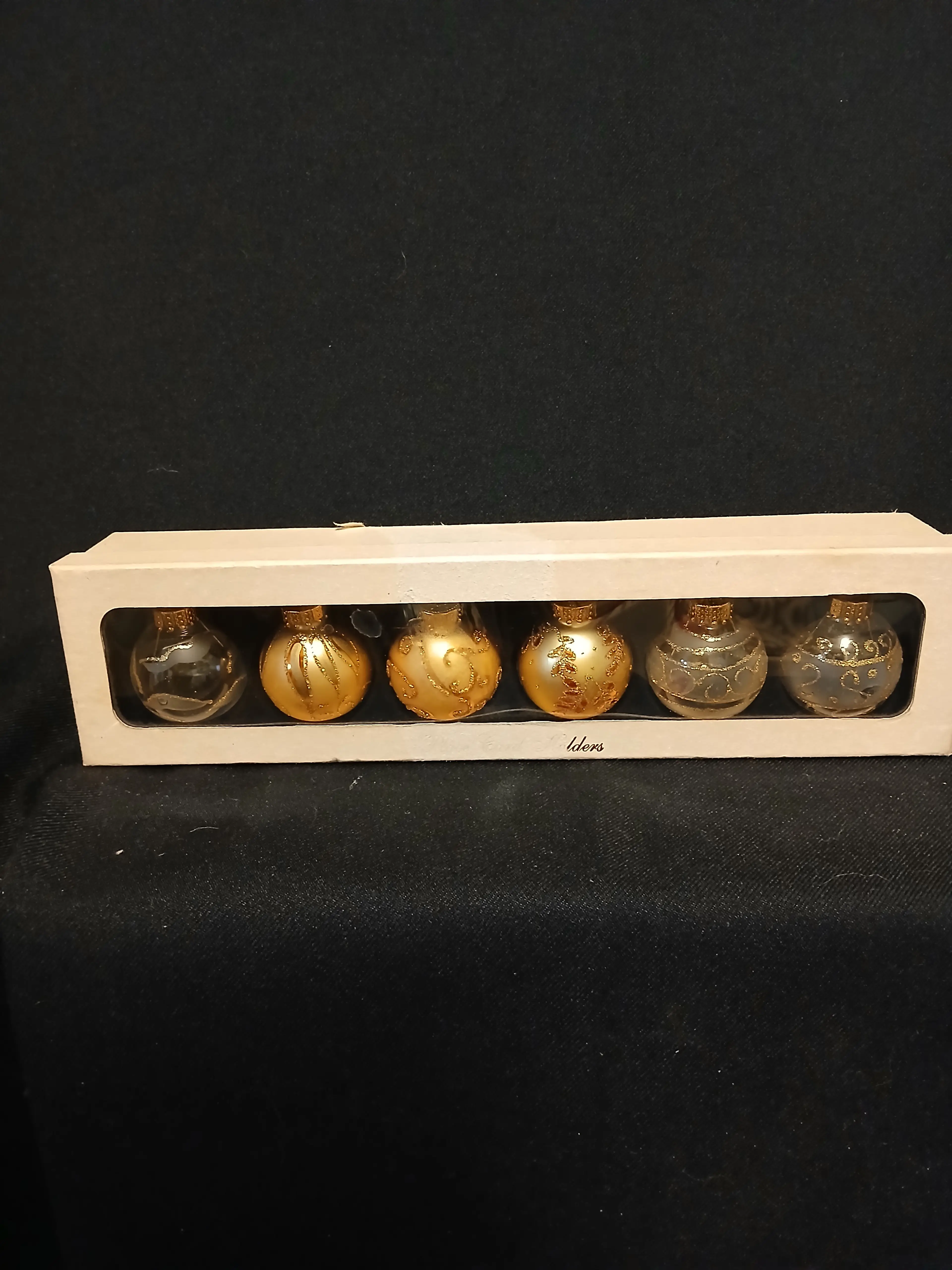 Image 4 of 6