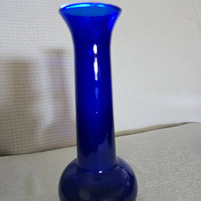 Vintage Cobalt Blue Bulb/Bud Vase