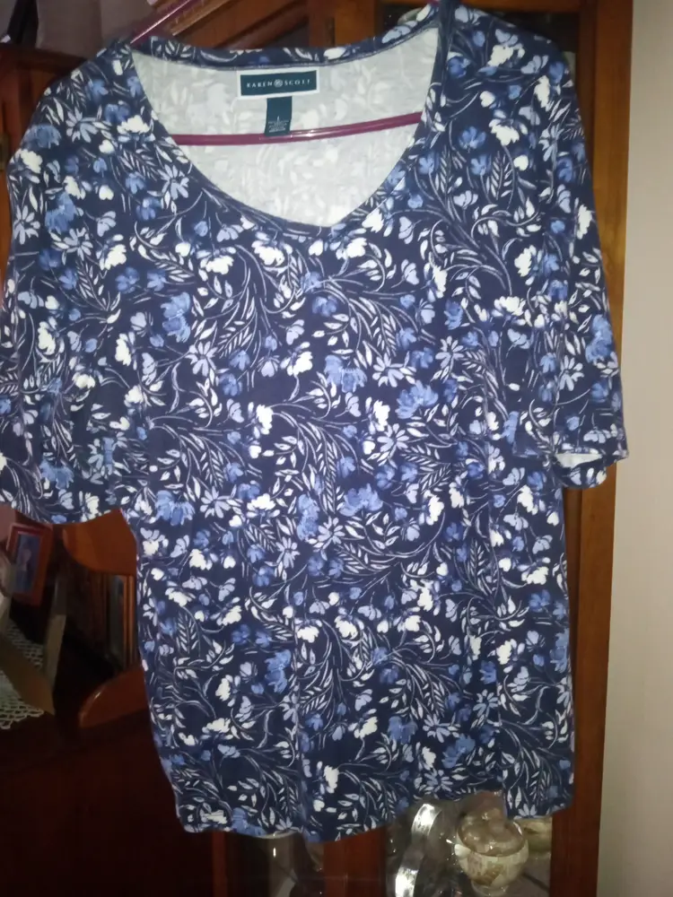 #03 Lady's pullover shnirt